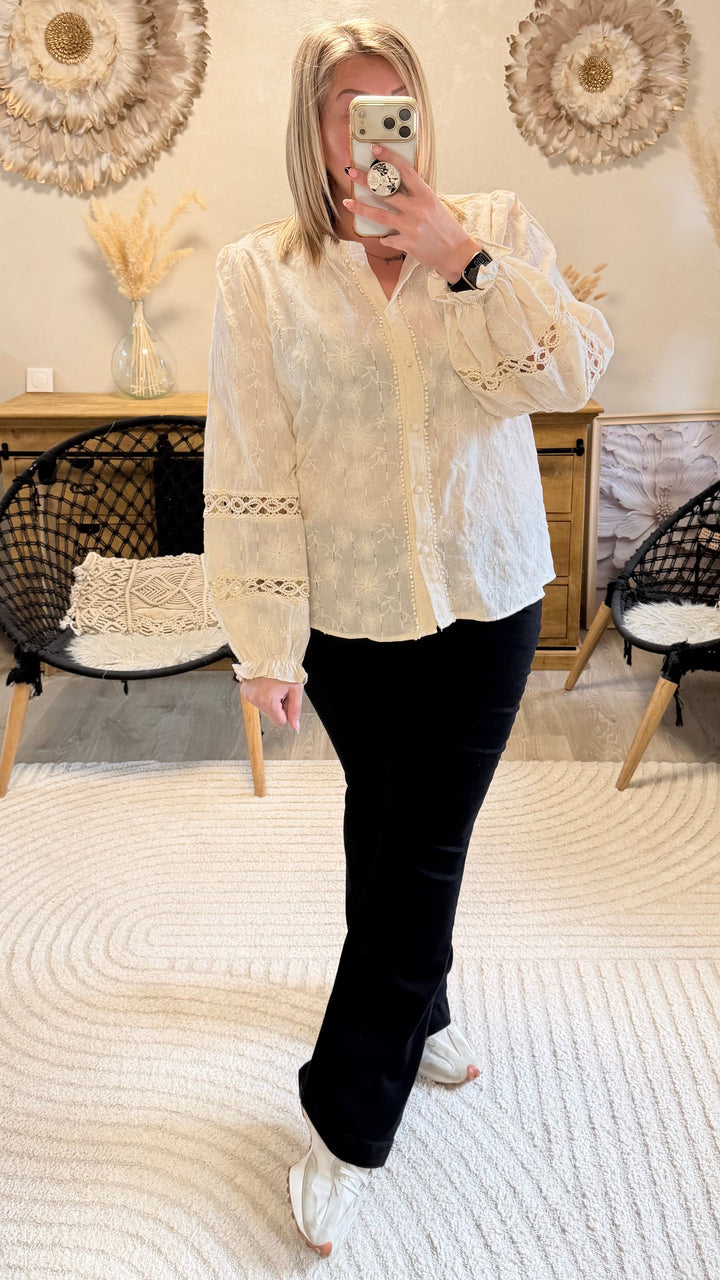Jean flaire Lumea noir CURVY