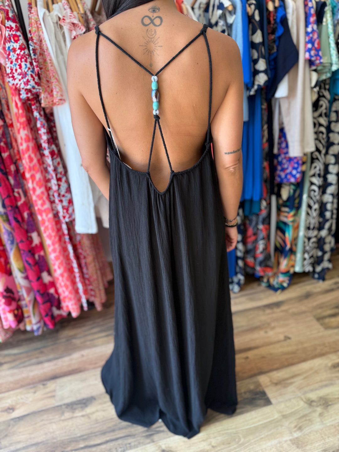 Robe Loumi dos nu