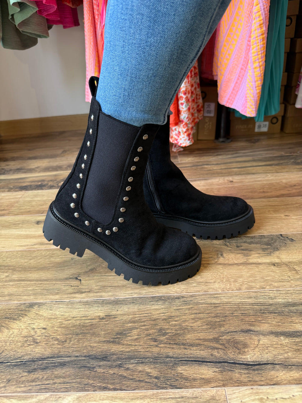 Bottines noir clou