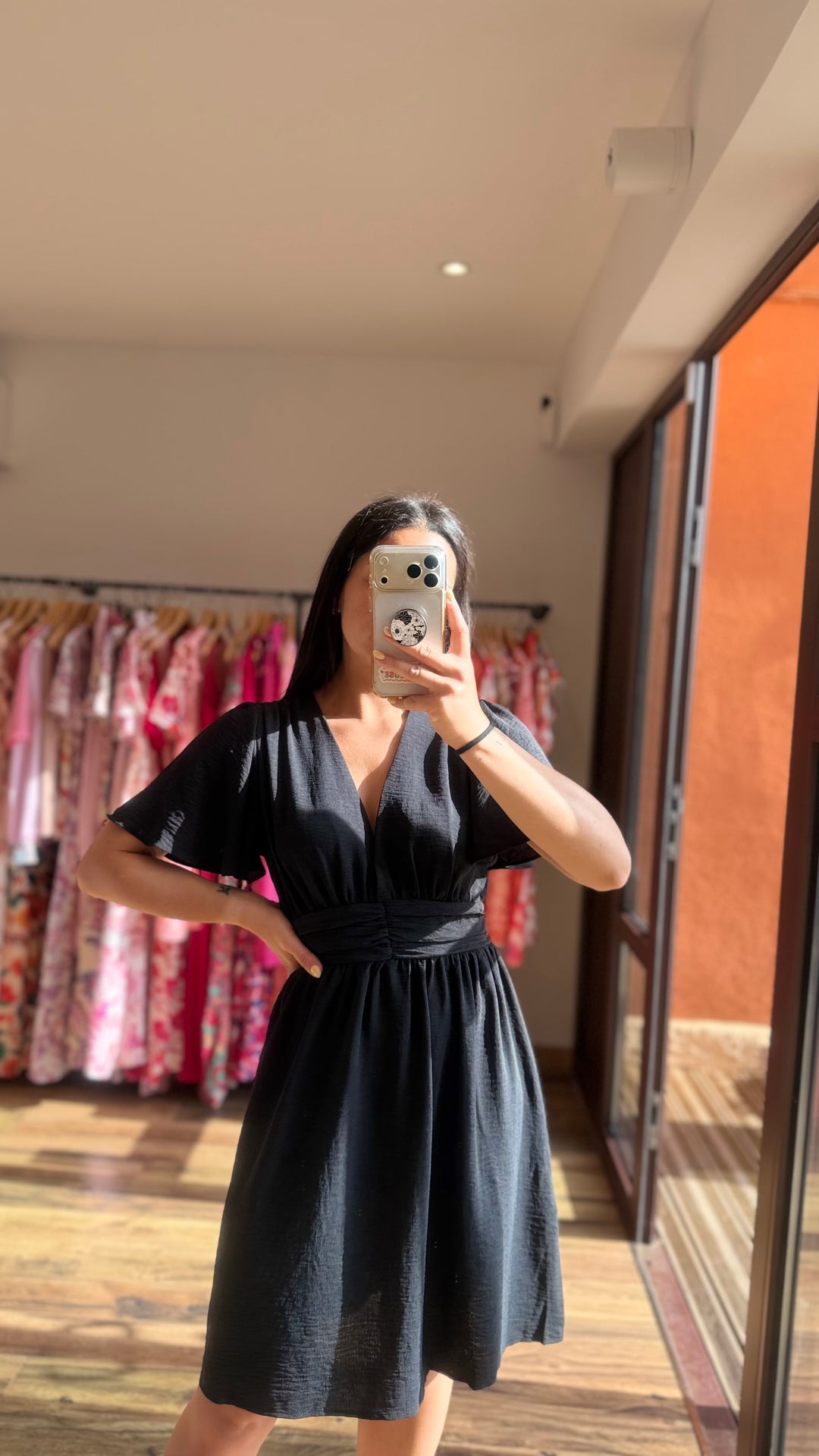 Robe courte Anail noir (PRÉCOMMANDE expédition 13 Mai