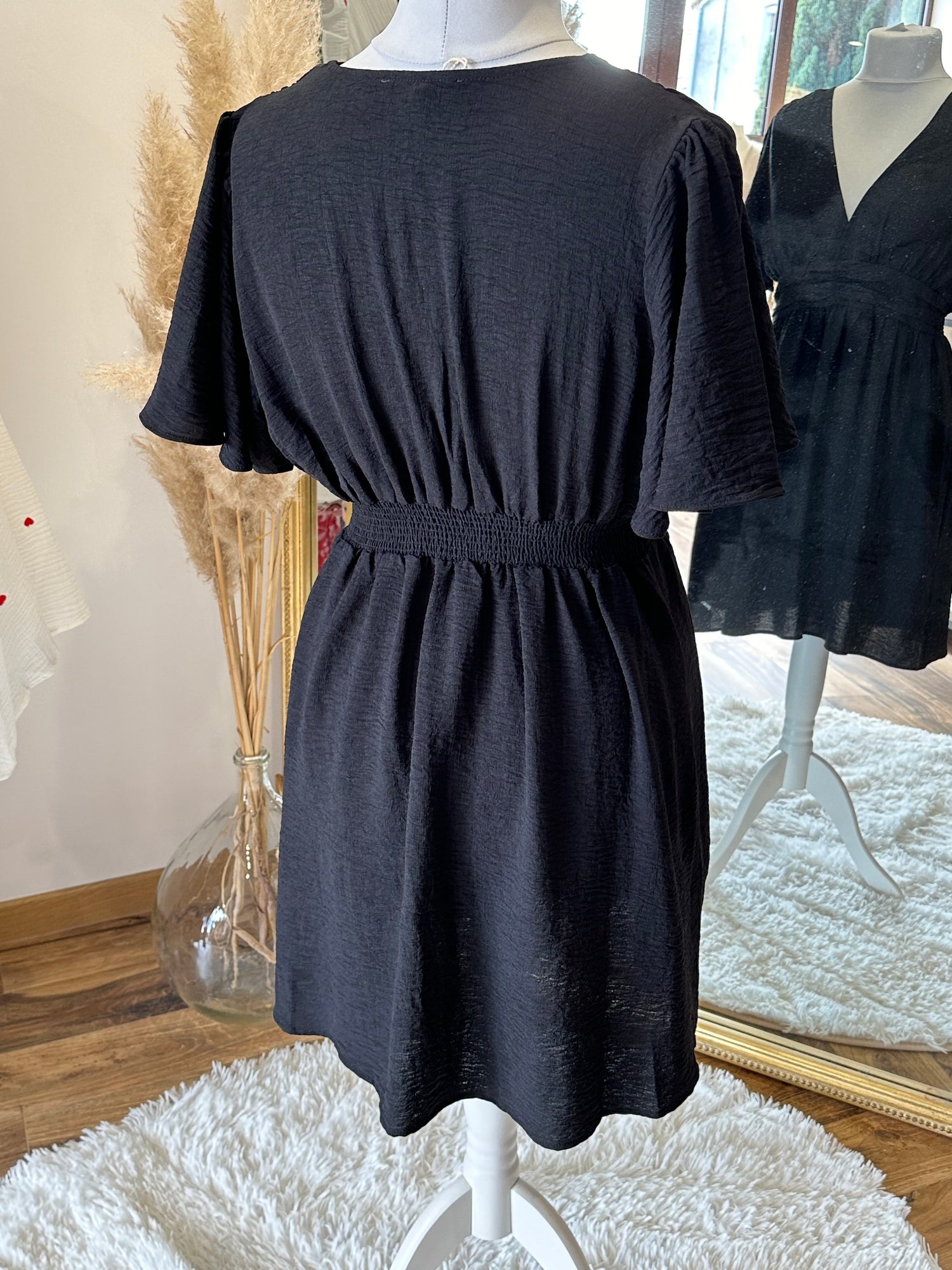 Robe noir midi (Curvy)