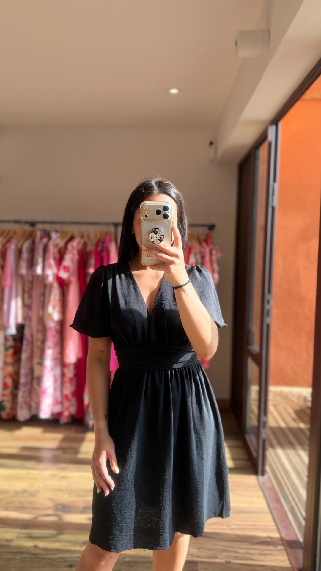 Robe courte Anail noir (PRÉCOMMANDE expédition 13 Mai