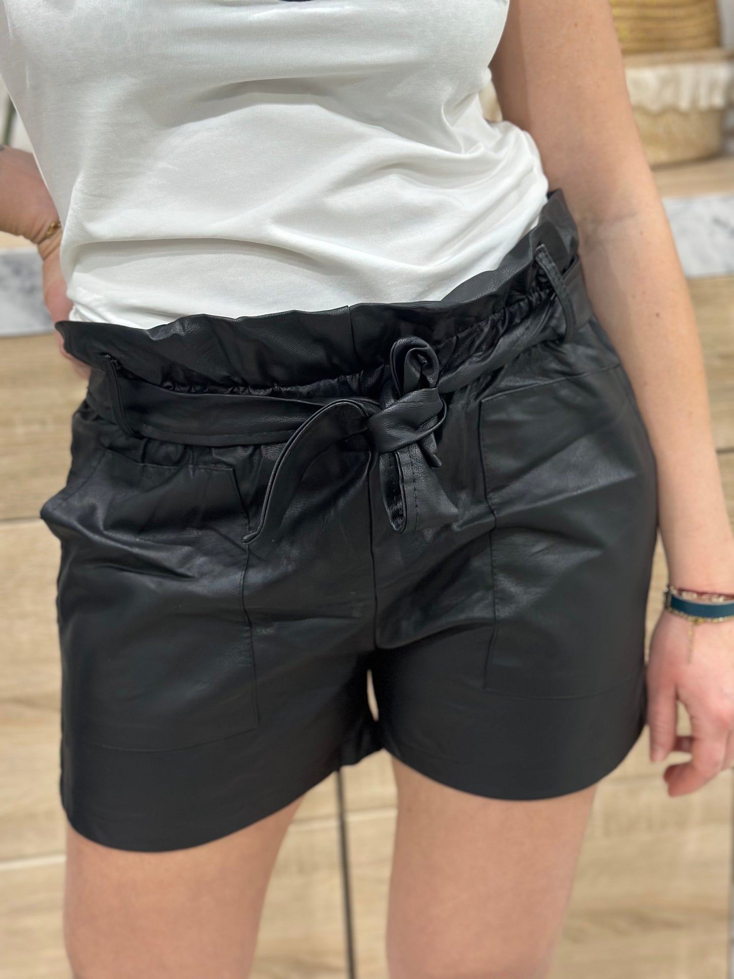 Short en simili Julia