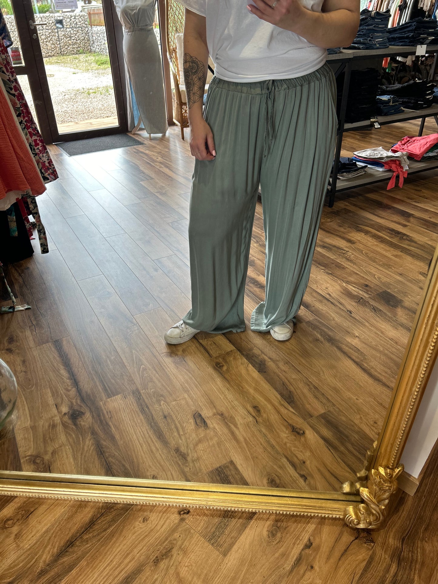 Pantalon large (Curvy) plusieurs coloris