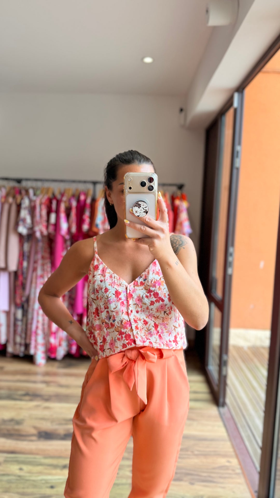 Top Coraly