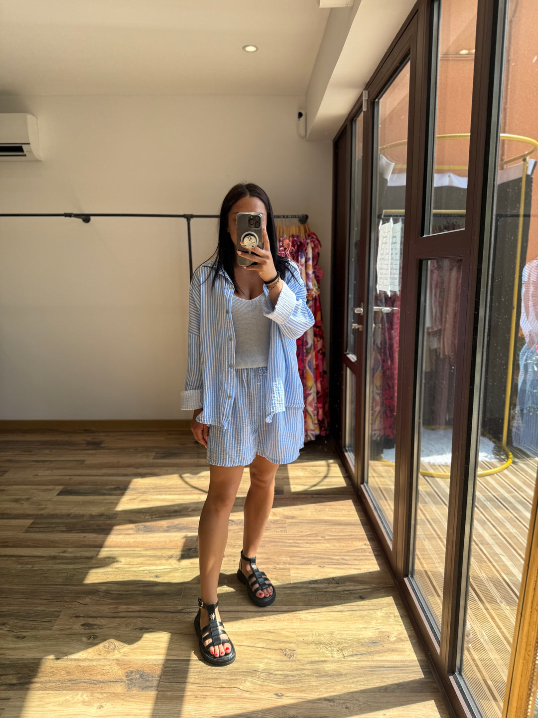 Short Aviel
