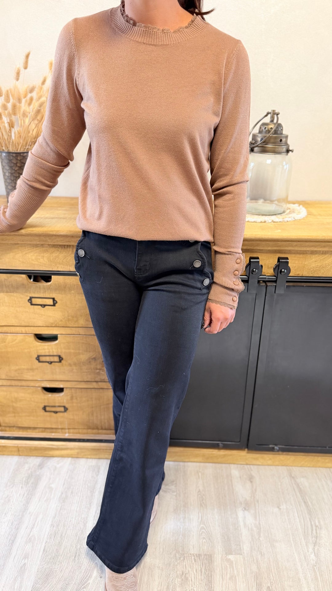 Pull fin Damon marron