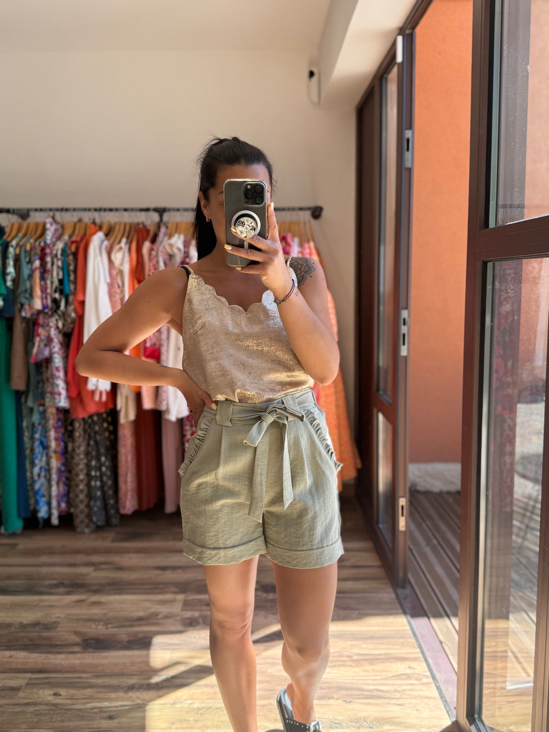 Short kaki Jelena
