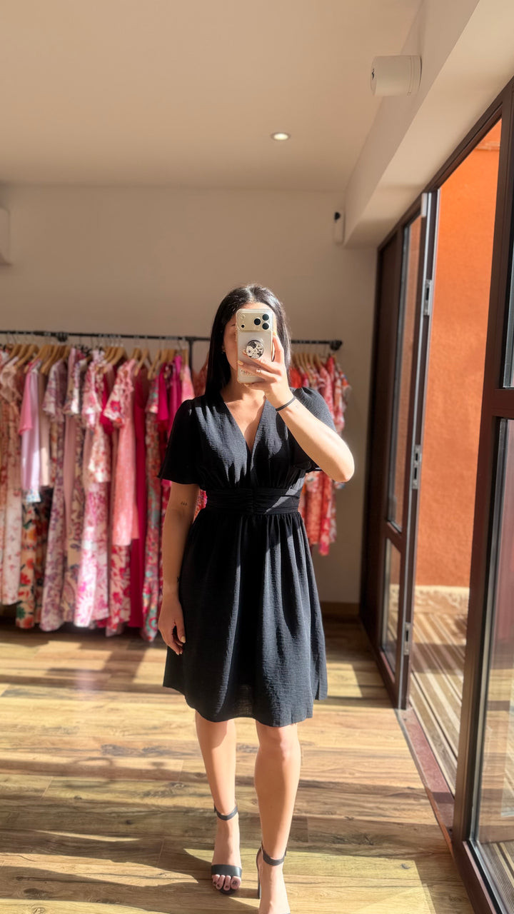 Robe courte Anail noir (PRÉCOMMANDE expédition 13 Mai