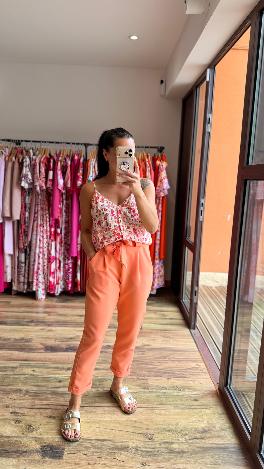Top Coraly