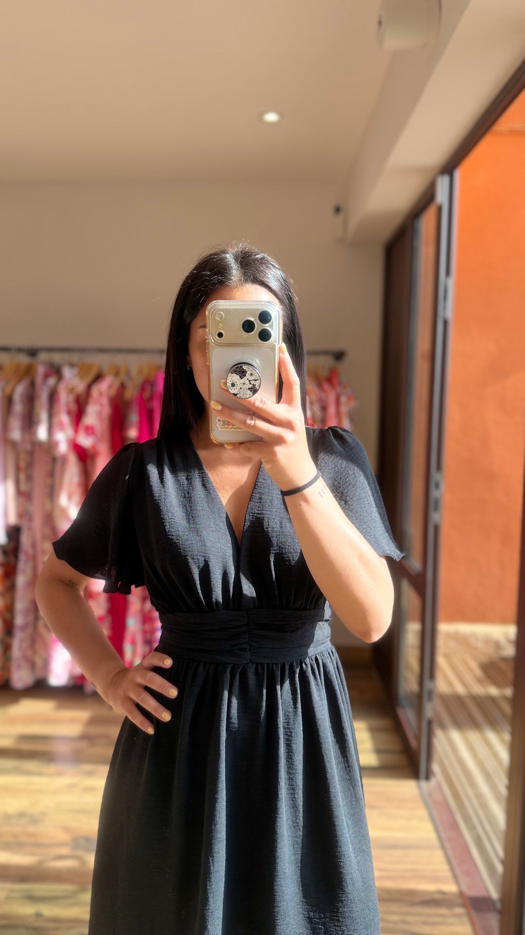 Robe courte Anail noir CURVY (PRÉCOMMANDE EXPÉDITION 28/05)