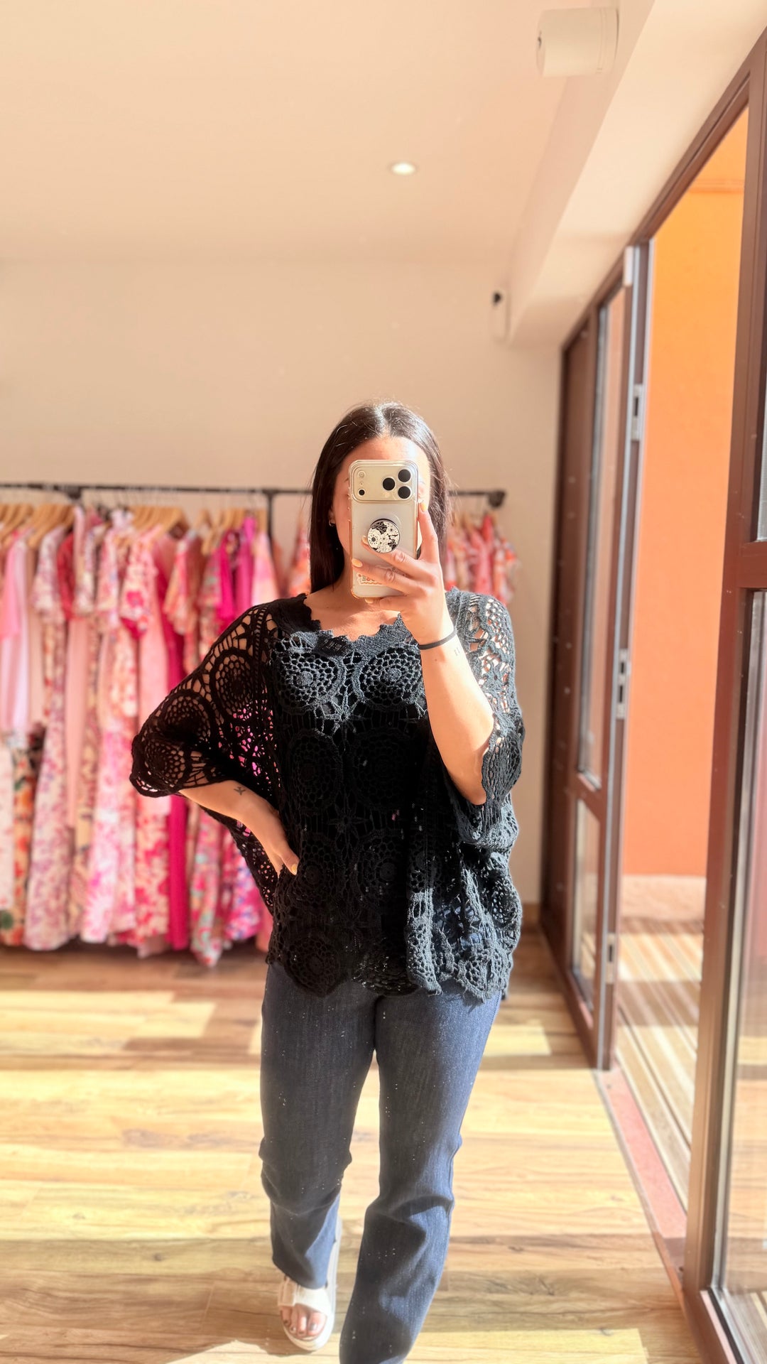 Top crochet noir